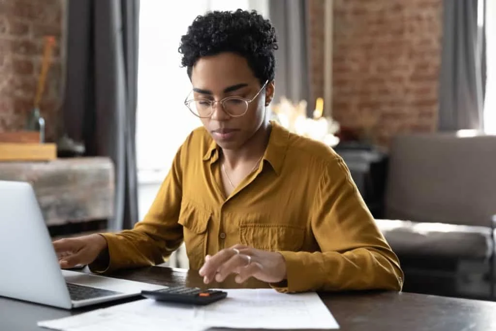 Selecting the Ideal Apartment for Remote Work: Essential Considerations