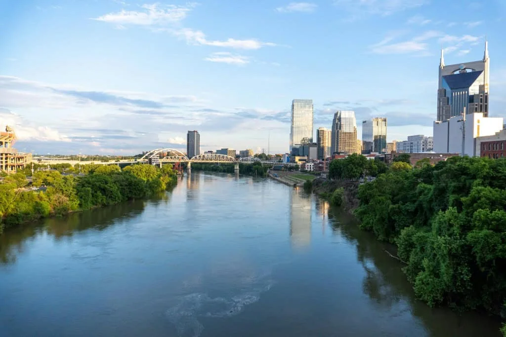 Luxury Living in Nashville: What to Expect in Belle Meade's Property Market