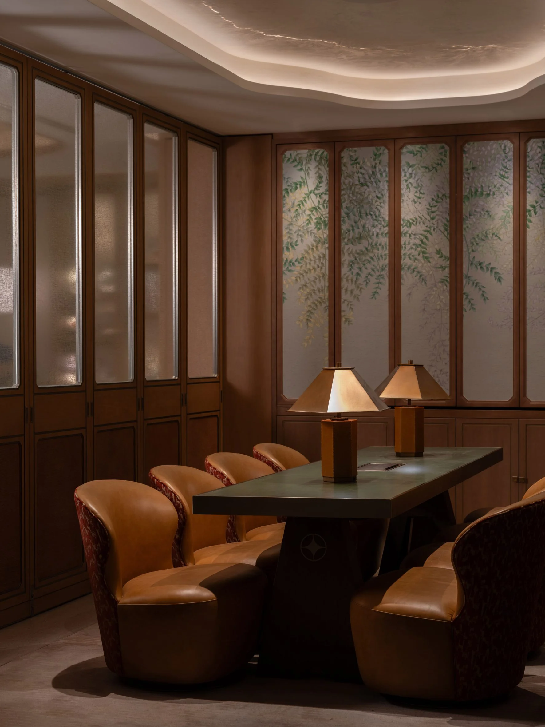 Mandarin Oriental The Landmark Hong Kong by Joyce Wang Studio